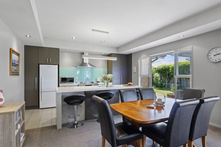 Photo of property in 10 Pemberton Drive, Darfield, 7510