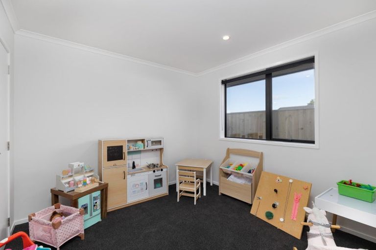 Photo of property in 35 Aratapu Street, Waitara, 4320