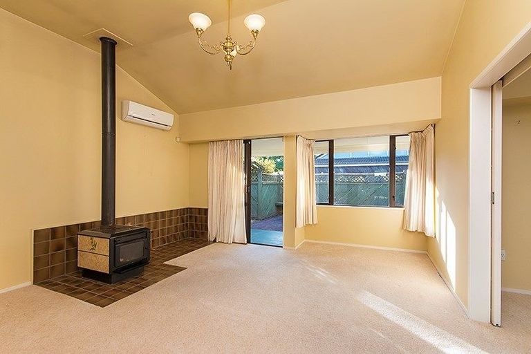 Photo of property in 32 Norfolk Rise, Waiuku, 2123