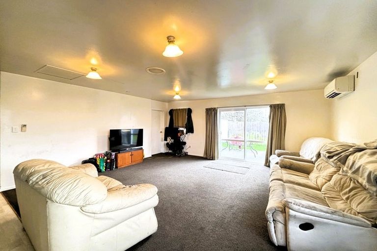 Photo of property in 156 Peverel Street, Riccarton, Christchurch, 8041