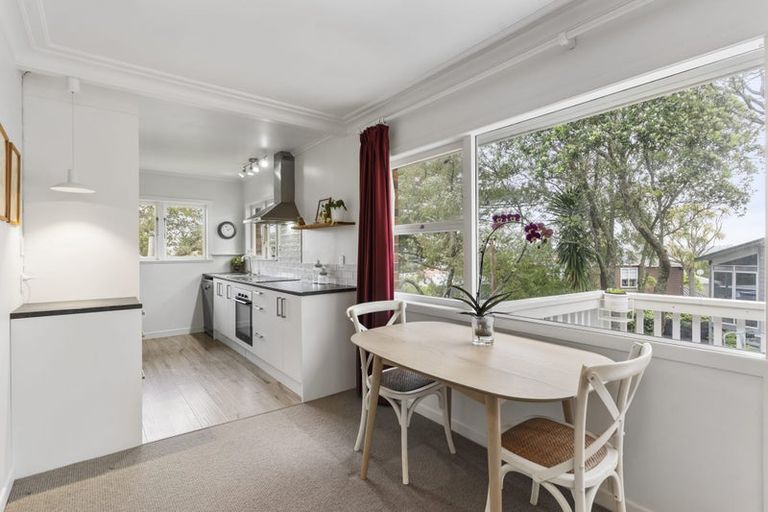 Photo of property in 5/162 Onewa Road, Northcote, Auckland, 0627