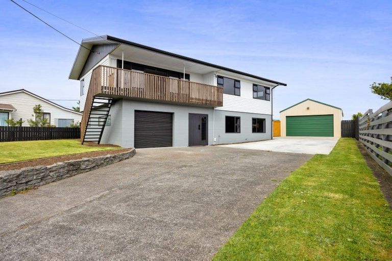 Photo of property in 35 Collins Street, Hawera, 4610