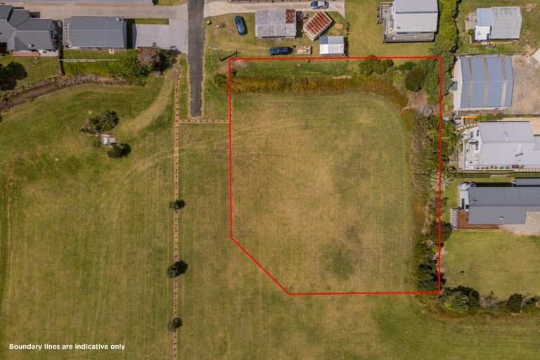 Photo of property in 109 Mako Road, Whangamata, 3620