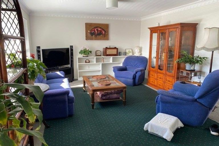 Photo of property in 2/4 Linklater Avenue, Bellevue, Tauranga, 3110