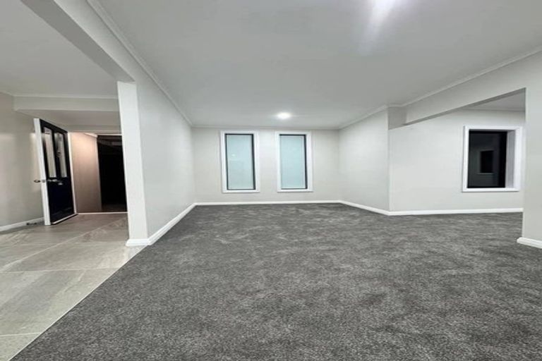 Photo of property in 78 Mcrobbie Road, Kingseat, Papakura, 2580