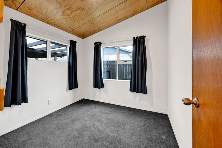 Photo of property in 27a Kowhai Street, Inglewood, 4330