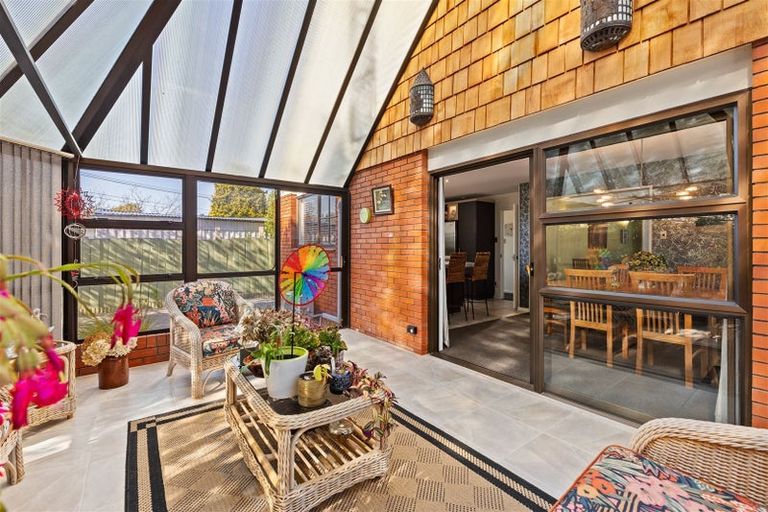 Photo of property in 32 Halswell Junction Road, Halswell, Christchurch, 8025