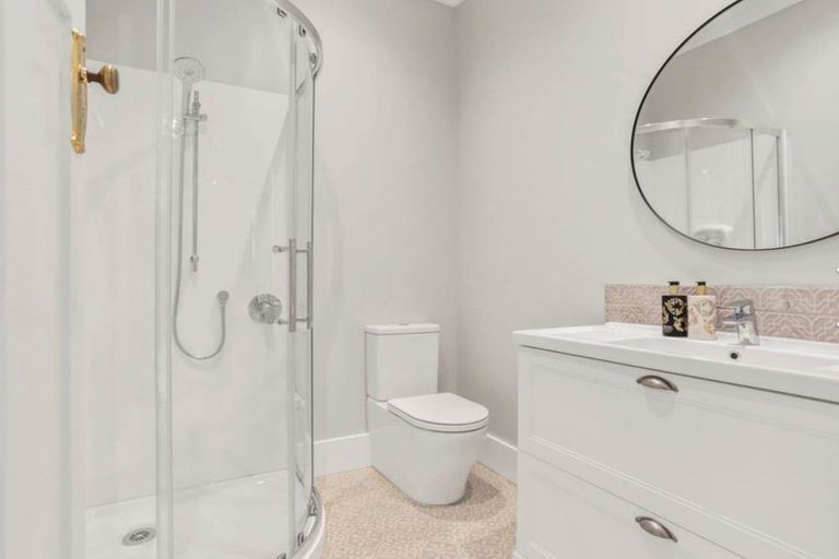 Photo of property in 40 Albert Street, Riverhead, 0820