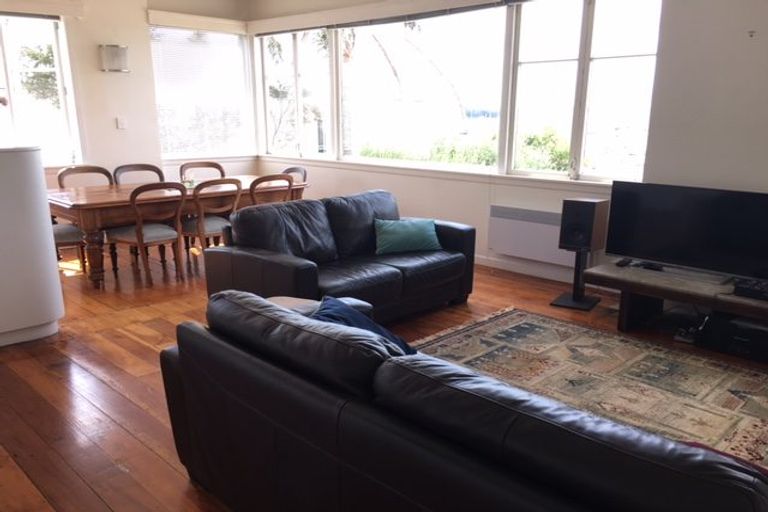Photo of property in 2/6 Amiria Street, Saint Marys Bay, Auckland, 1011