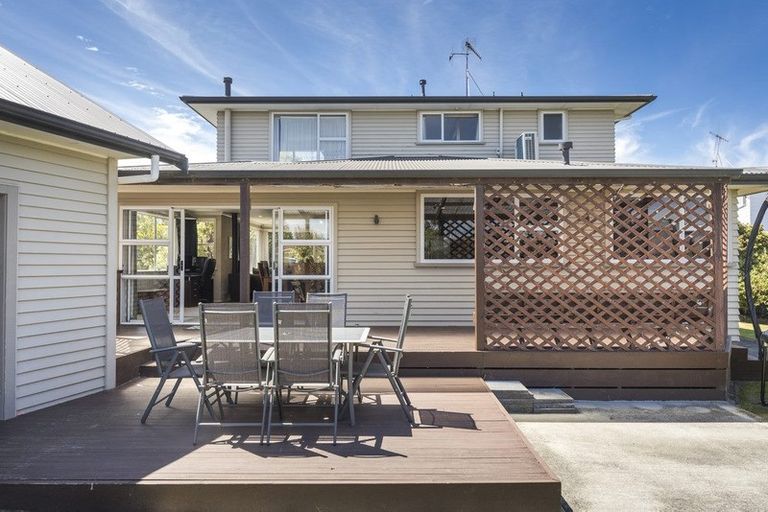 Photo of property in 5 Wairau Place, Kelvin Grove, Palmerston North, 4414