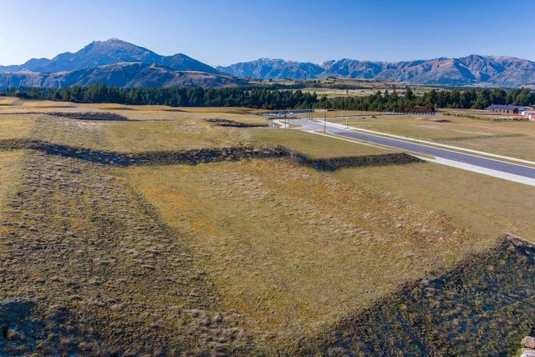 Photo of property in Northlake, 4 Carrickmore Crescent, Wanaka, 9305