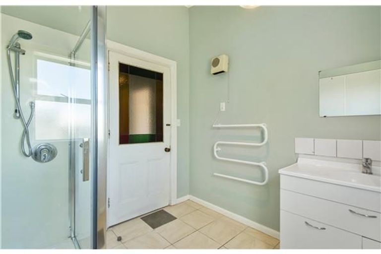 Photo of property in 120 Lincoln Road, Addington, Christchurch, 8024