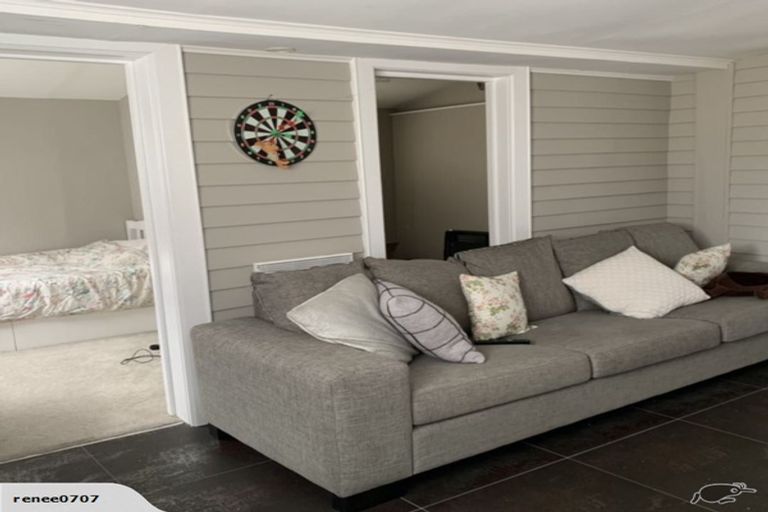 Photo of property in 1/130 Onewa Road, Northcote, Auckland, 0627