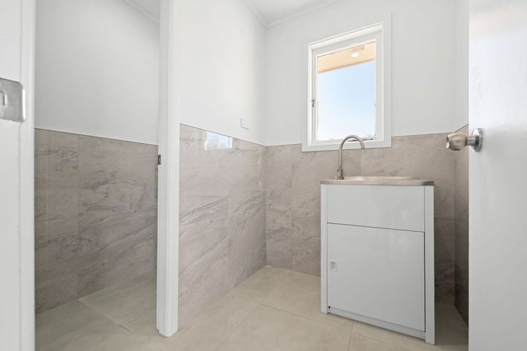 Photo of property in 8 Dalesford Street, Silverdale, Hamilton, 3216