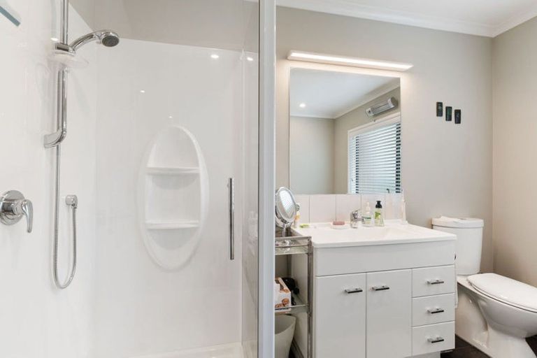 Photo of property in 40 Armstrong Avenue, Carterton, 5713