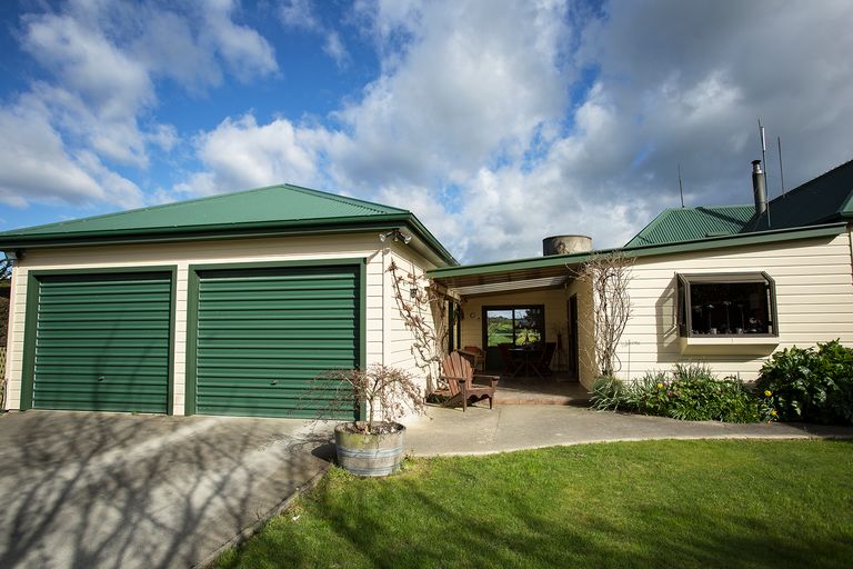 Photo of property in 2 Sussex Street, Weston, Oamaru, 9401