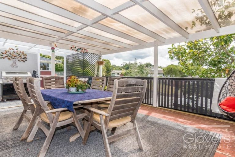 Photo of property in 12 Lemnos Place, Titirangi, Auckland, 0604