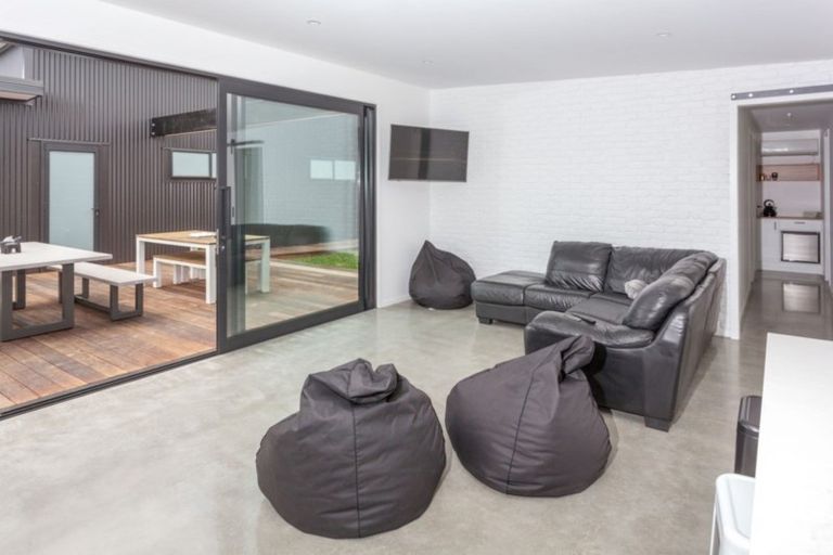 Photo of property in 31 Longreach Drive, Cooks Beach, Whitianga, 3591