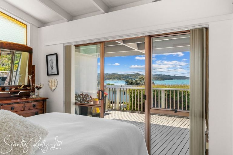 Photo of property in 9 Sandy Beach Road, Tinopai, Matakohe, 0593