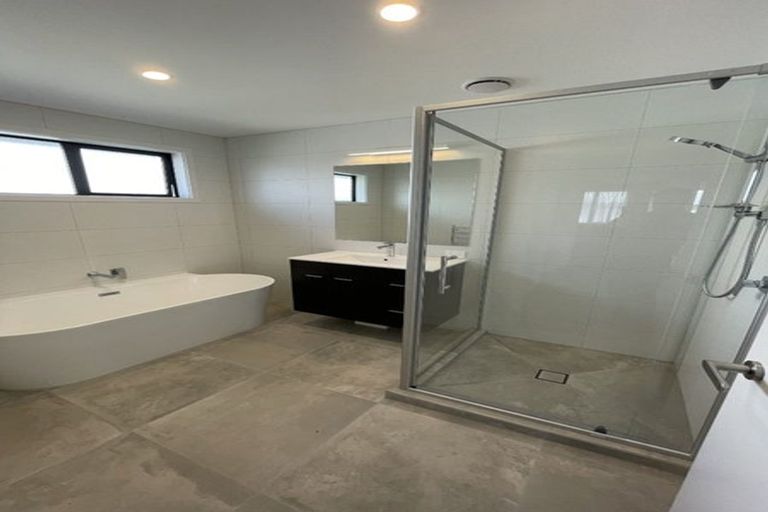 Photo of property in 46 Sunningdale Street, Wattle Downs, Auckland, 2103