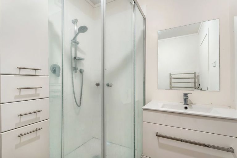 Photo of property in 118 Aberdeen Place, Whangamata, 3620