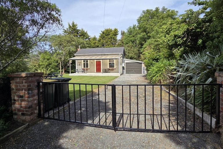 Photo of property in 90 Salcombe Street, Kaitangata, 9210