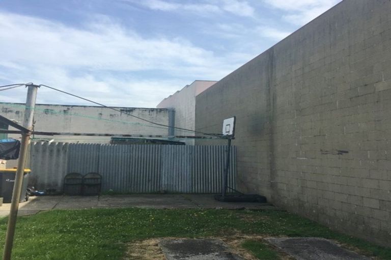 Photo of property in 55 Reid Road, South Dunedin, Dunedin, 9012