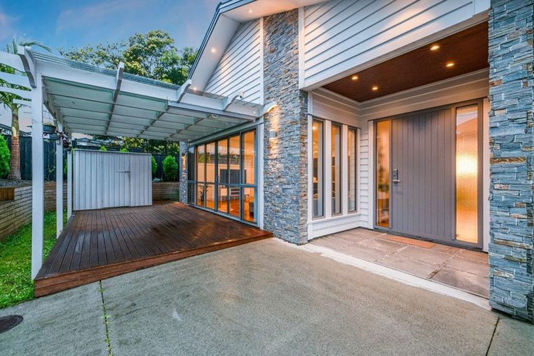 Photo of property in 120 San Valentino Drive, Henderson, Auckland, 0612