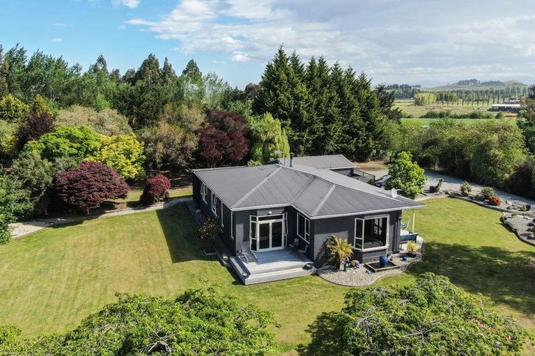 Photo of property in 10 Robins Road, Alma, Oamaru, 9492