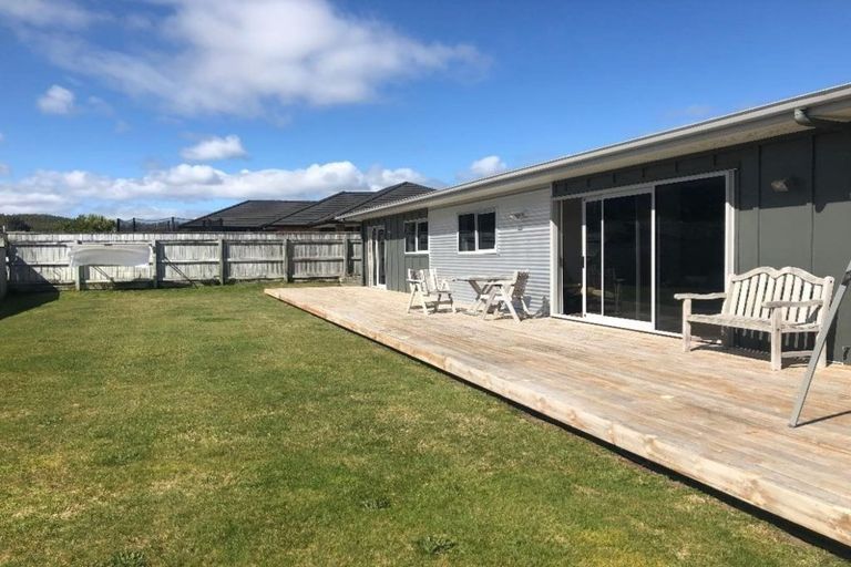Photo of property in 10 Brompton Close, Richmond Heights, Taupo, 3330