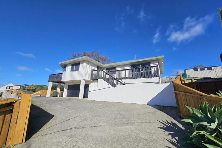 Photo of property in 24 Carillon Place, Massey, Auckland, 0614