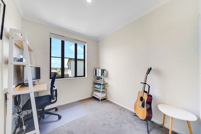 Photo of property in 7 Saddleback Crescent, Papakura, 2110