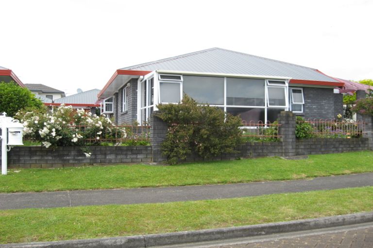 Photo of property in 9 Girdhar Place, Pukekohe, 2120