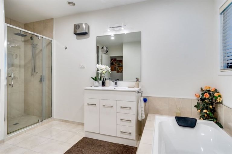 Photo of property in 12 Waitaki Way, Poraiti, Napier, 4112