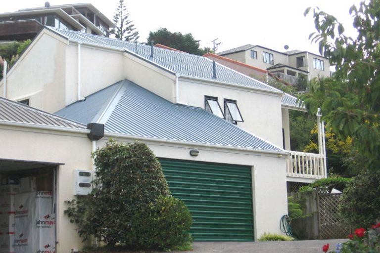 Photo of property in 2/110 Nigel Road, Browns Bay, Auckland, 0630