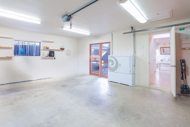 Photo of property in 66d Waimumu Road, Massey, Auckland, 0614