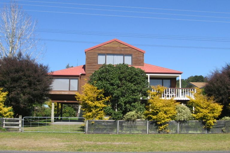 Photo of property in 70 Captain Cook Road, Cooks Beach, Whitianga, 3591