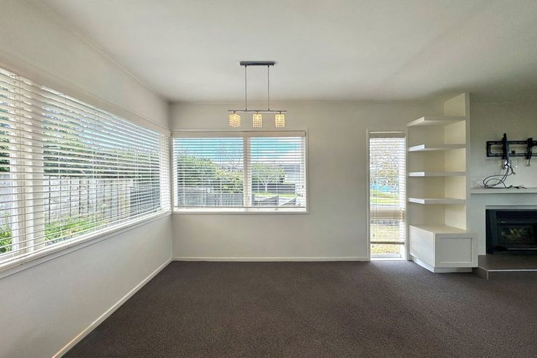 Photo of property in 98 Angelo Avenue, Howick, Auckland, 2014