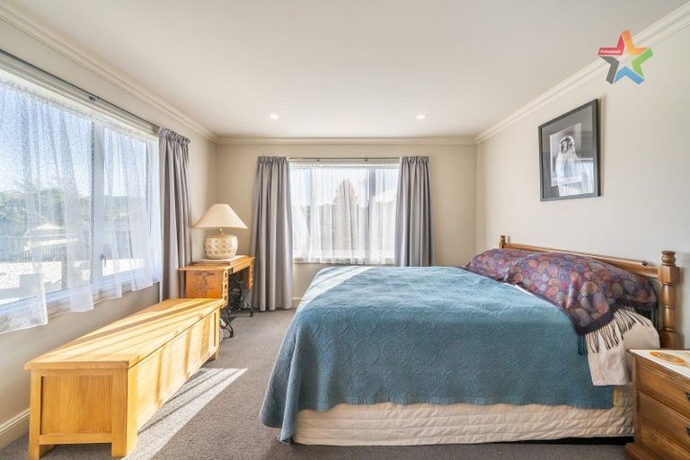 Photo of property in 232 Major Drive, Kelson, Lower Hutt, 5010