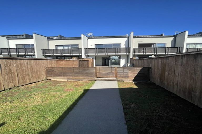 Photo of property in 174 Hobsonville Point Road, Hobsonville, Auckland, 0616