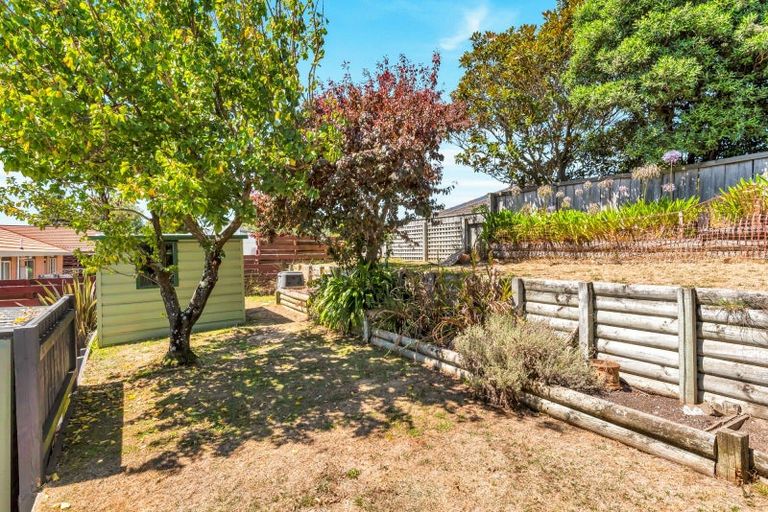 Photo of property in 22 Cedar Drive, Paraparaumu Beach, Paraparaumu, 5032