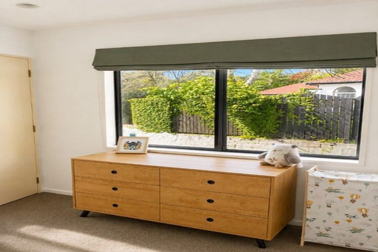 Photo of property in 9 William Hadlow Place, Hatfields Beach, Orewa, 0931