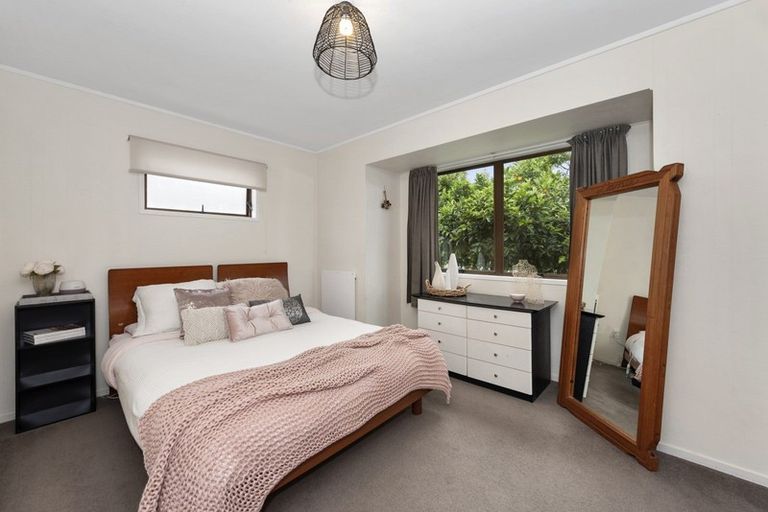 Photo of property in 94 Tuhikaramea Road, Dinsdale, Hamilton, 3204