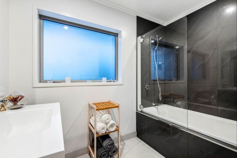 Photo of property in 140 Waenga Drive, Cromwell, 9310