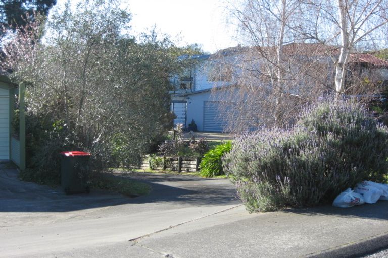 Photo of property in 21 Busby Hill, Havelock North, 4130