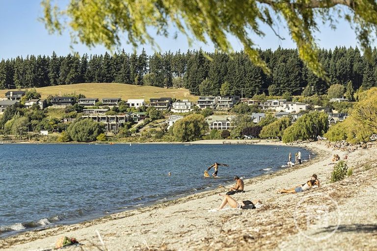 Photo of property in 112 Tenby Street, Wanaka, 9305