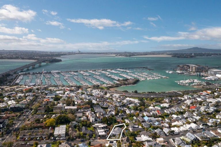 Photo of property in 30 Vine Street, Saint Marys Bay, Auckland, 1011