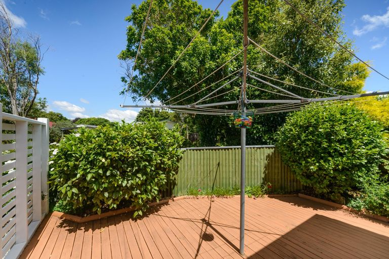 Photo of property in 3 The Glen, Hokowhitu, Palmerston North, 4410