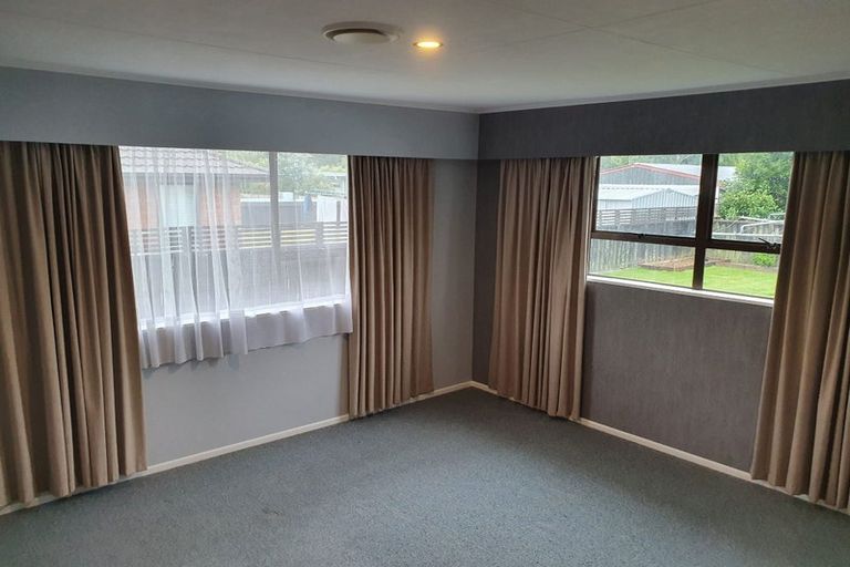 Photo of property in 6 Oldfield Place, Bulls, 4818