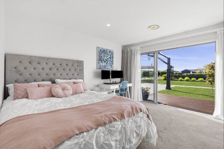 Photo of property in 1 Alan Livingston Drive, Cambridge, 3434